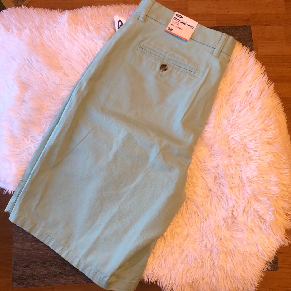 Old Navy Ultimate Slim Built in flex Shorts